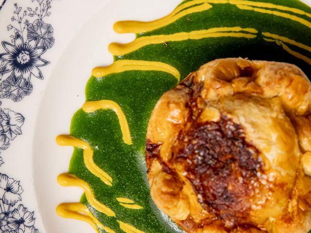 Public House CHICKEN PIE