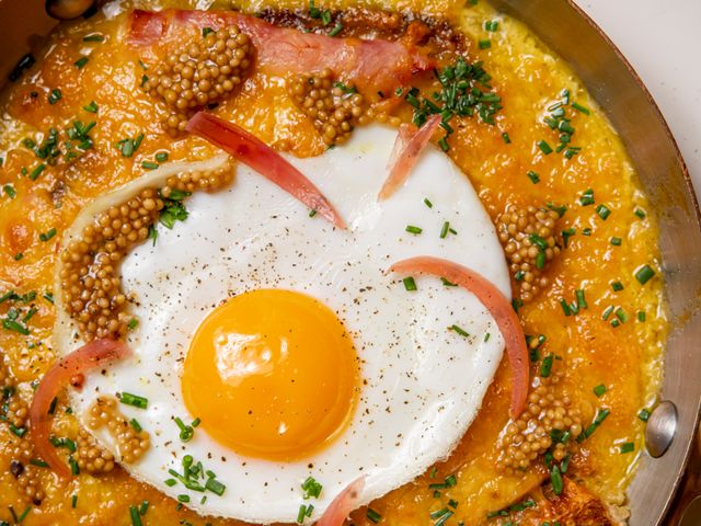 Public House WELSH RAREBIT